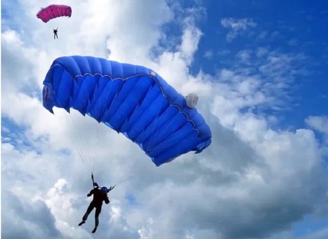 parachutiste